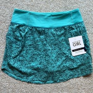 NWT Athleta Girl Run the World Skort, Size XXL 16, in Pebbles Texture Gulf Green